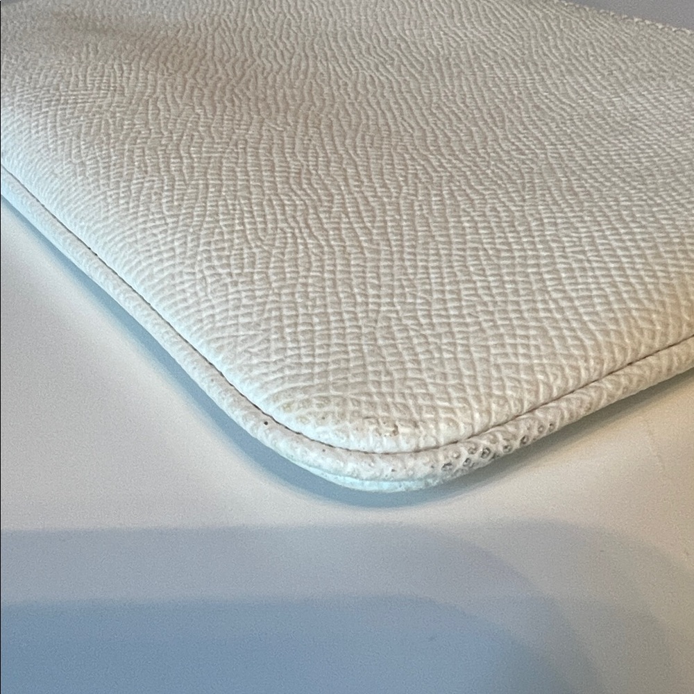 Coach Cream Off-white Ivory Wristlet with Gold Logo - Picture 6 of 7